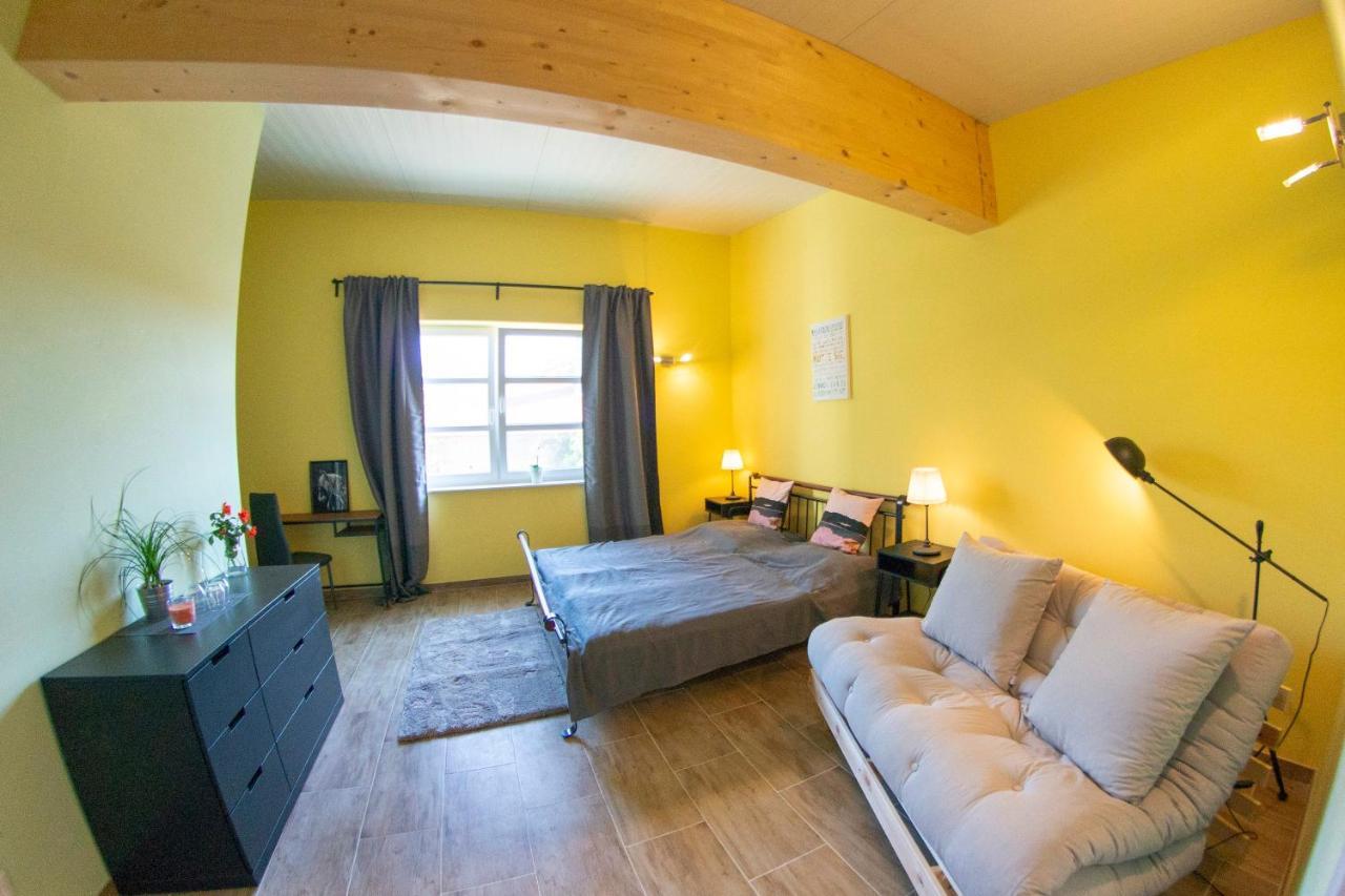 Ranchzimmer Am Hippo-Campus Reit- Und Therapiezentrum Deutsch Haslau Luaran gambar