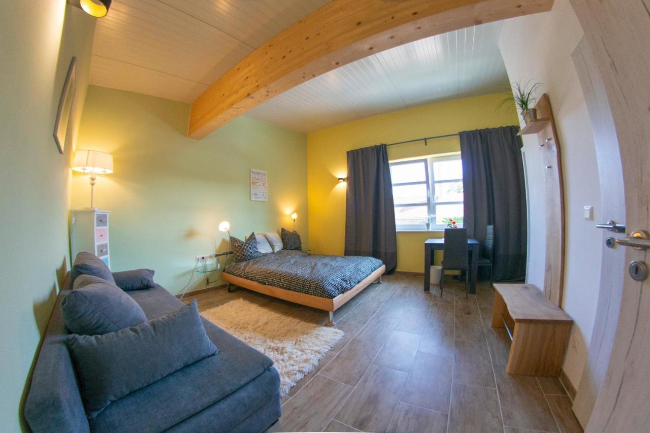 Ranchzimmer Am Hippo-Campus Reit- Und Therapiezentrum Deutsch Haslau Luaran gambar
