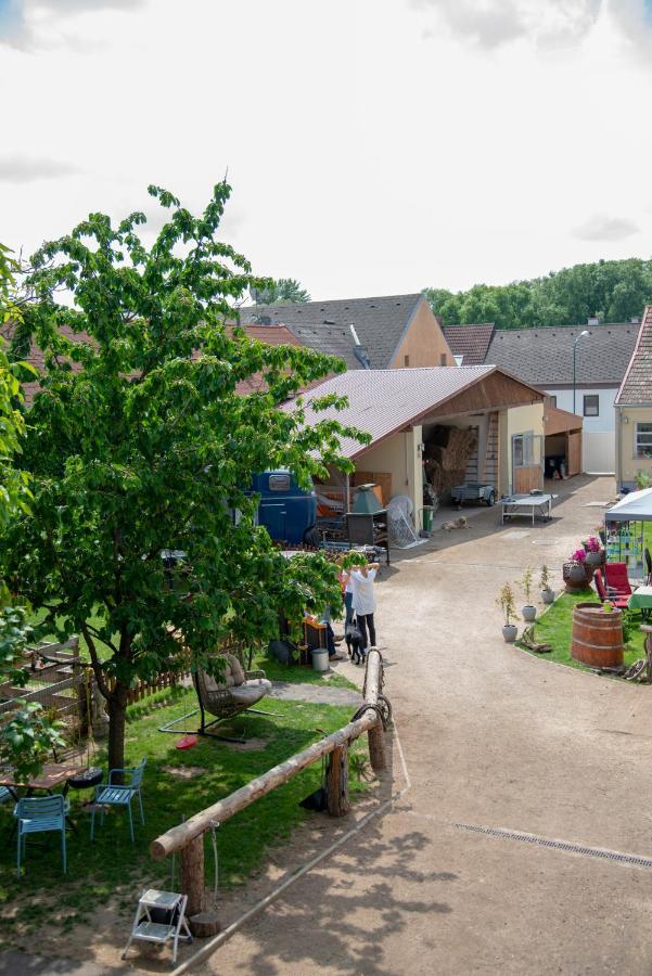 Ranchzimmer Am Hippo-Campus Reit- Und Therapiezentrum Deutsch Haslau Luaran gambar
